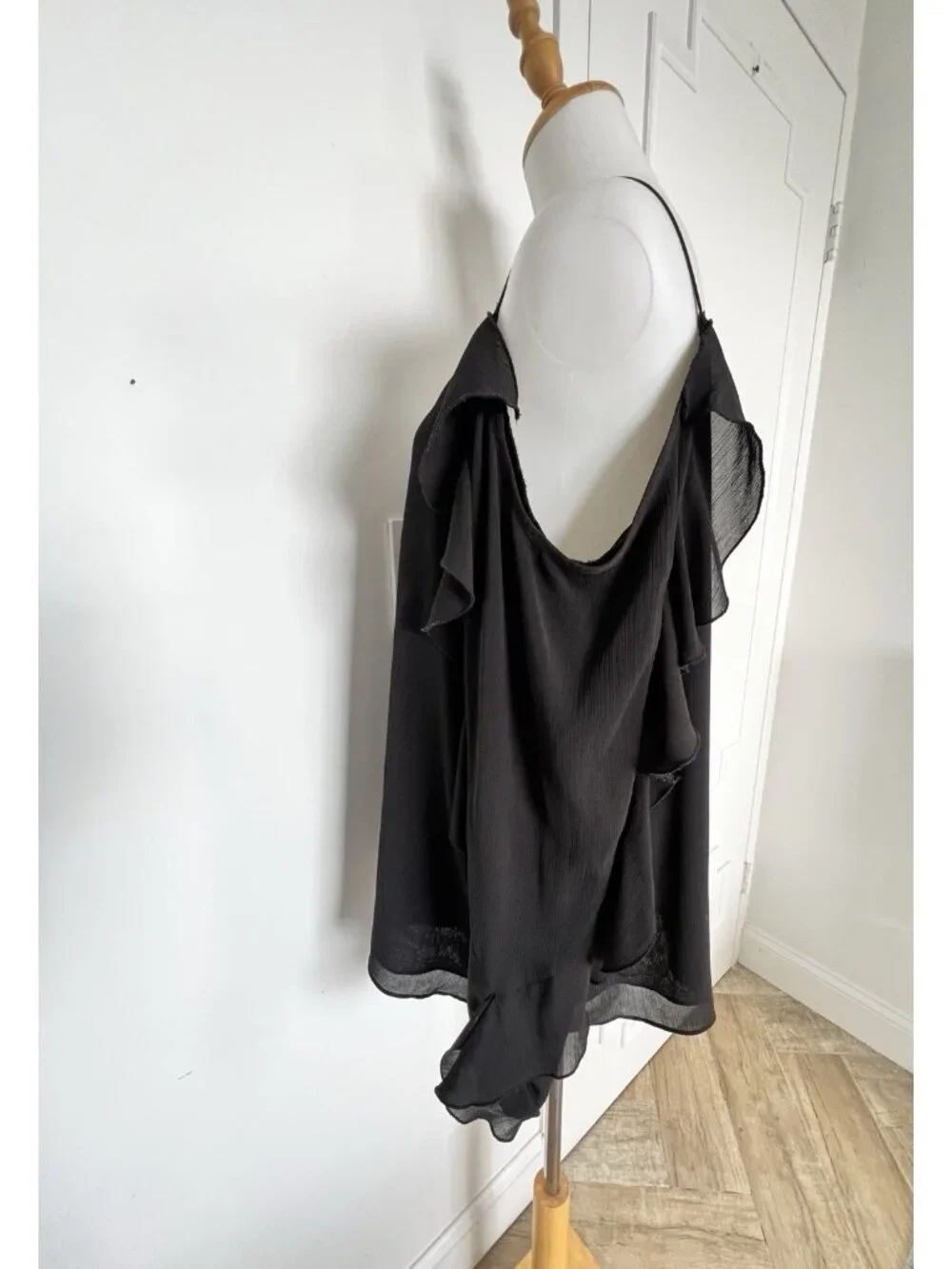 MICHAEL KORS Women's Sz L Black Top Spaghetti Strap Off Shoulder Ruffled Sleeves